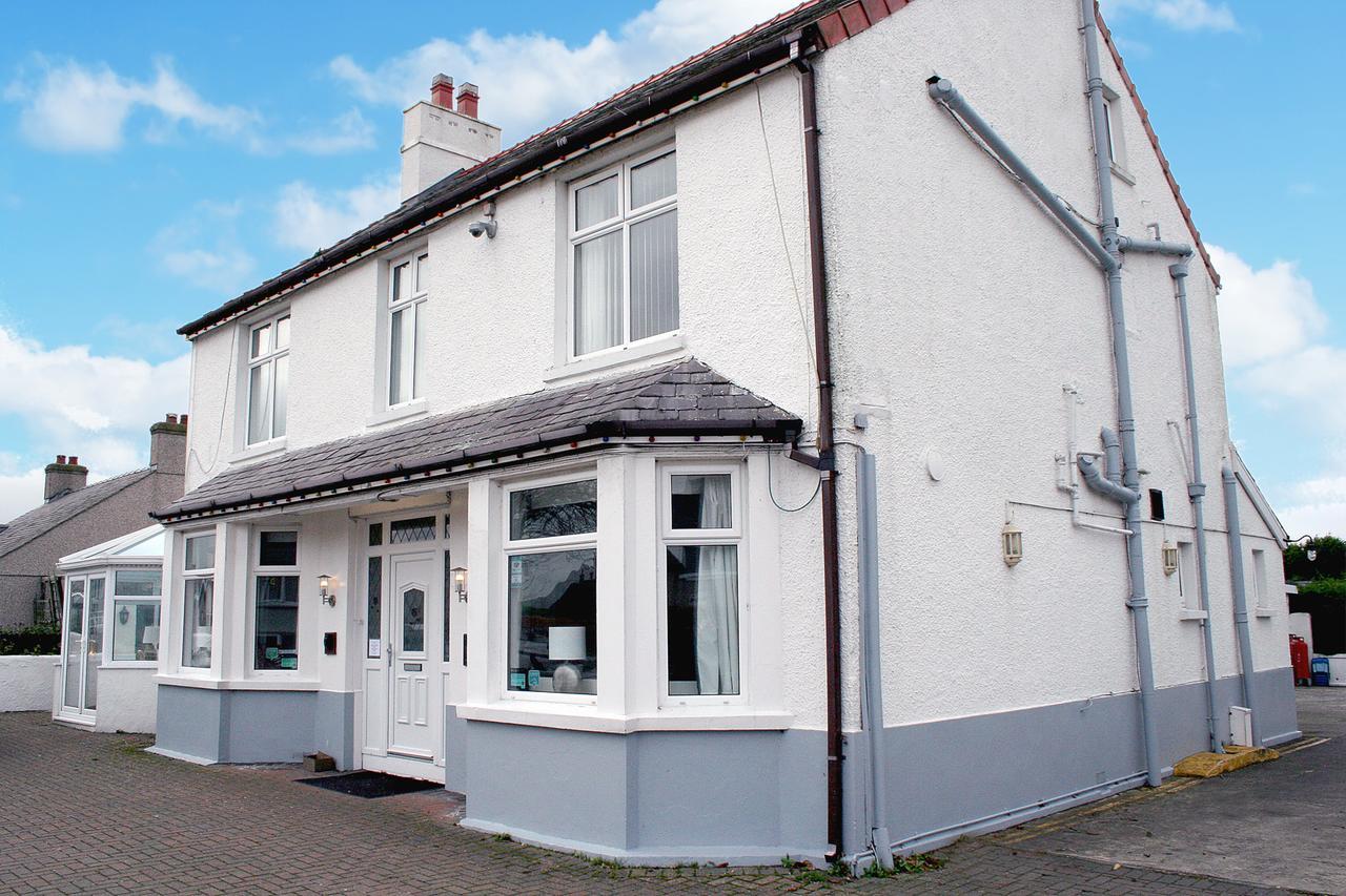 Woburn Hill Hotel Cemaes Bay Esterno foto